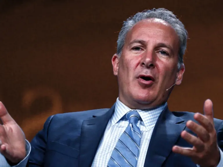 ��ʹ�����رҡ�NFT���ƽ��ͷPeter Schiff�Ƴ�NFTר��Golden Triumph